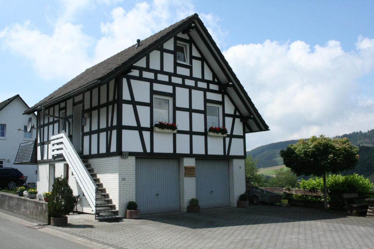 Ferienhaus Zur Ennest Schmallenberg Dış mekan fotoğraf